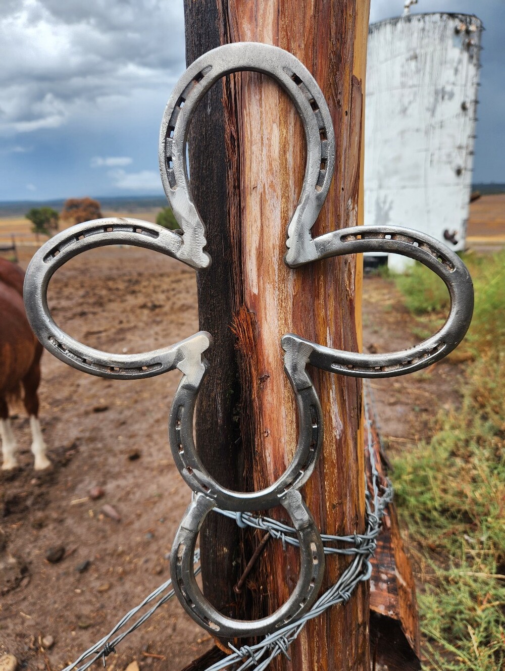 Rustic Silver Horseshoe Cross Wall Decor - Unbranded